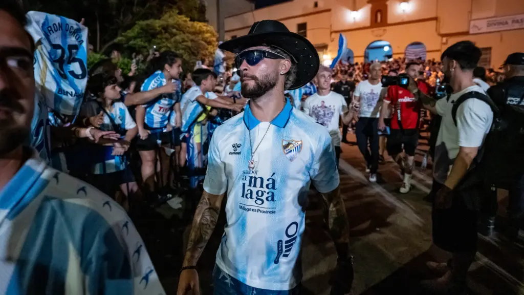 153. dani sanchez divina pastora vaquero