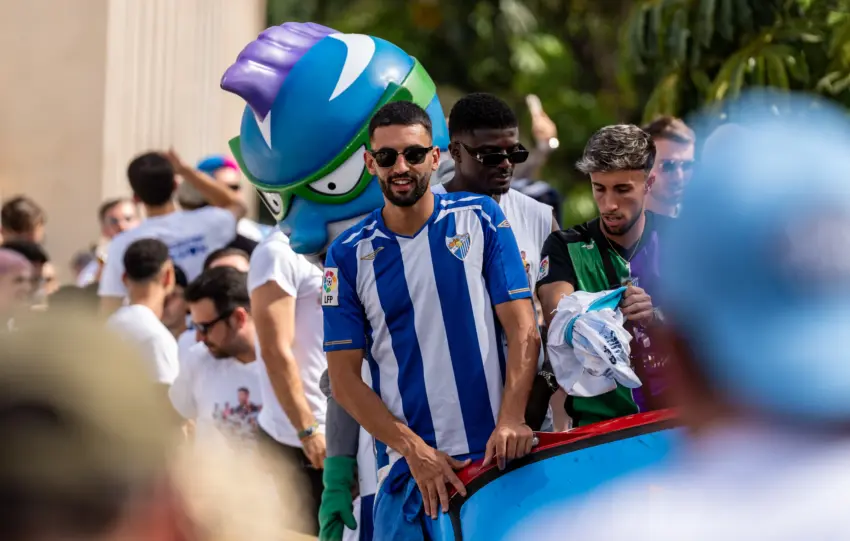 OFICIAL | Einar Galilea renueva por una temporada con el Málaga CF
