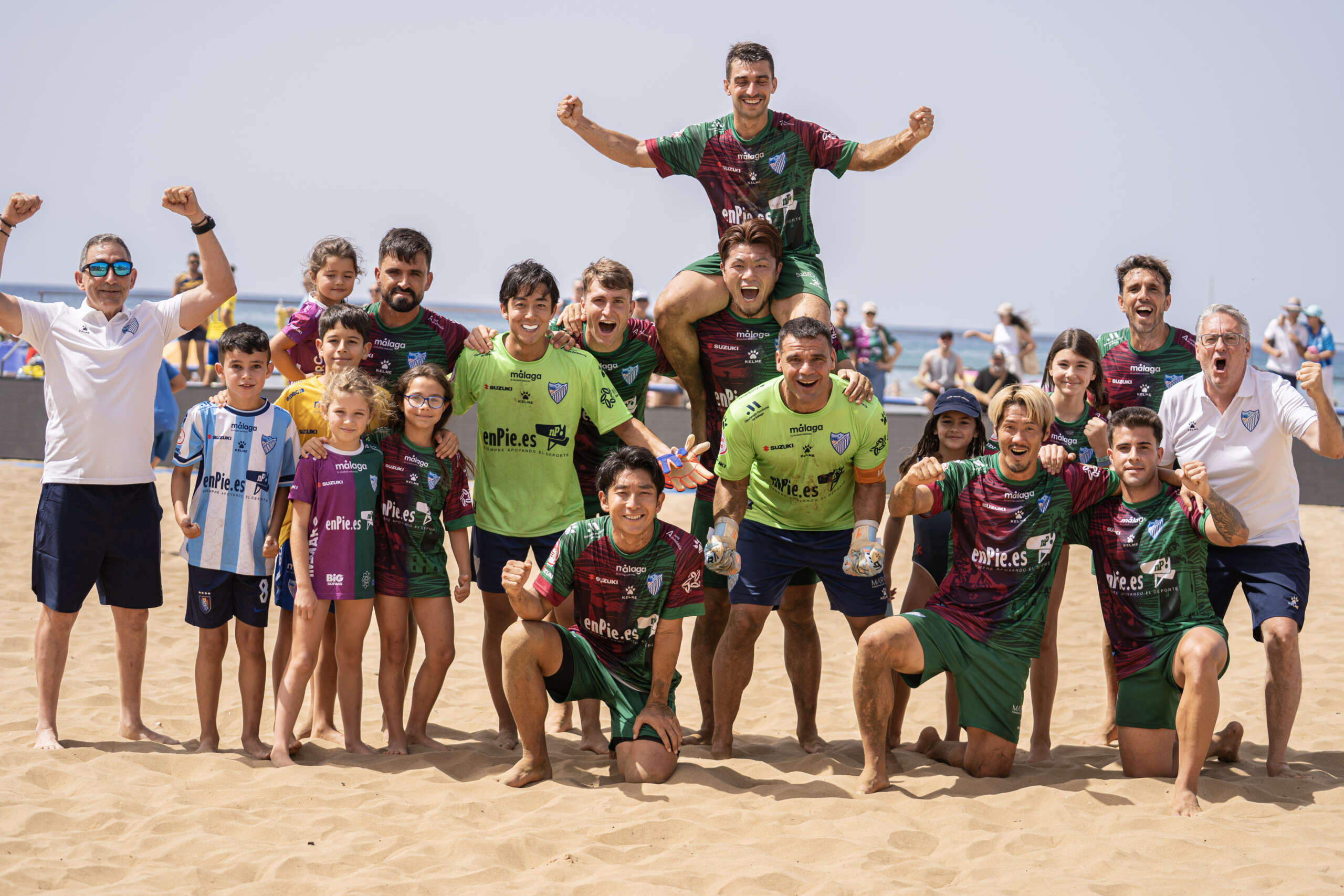 21 06 Foto de equipo Ruben Jumilla scaled