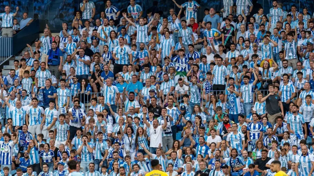 26 LA ROSALEDA PROTESTA AL ARBITRO