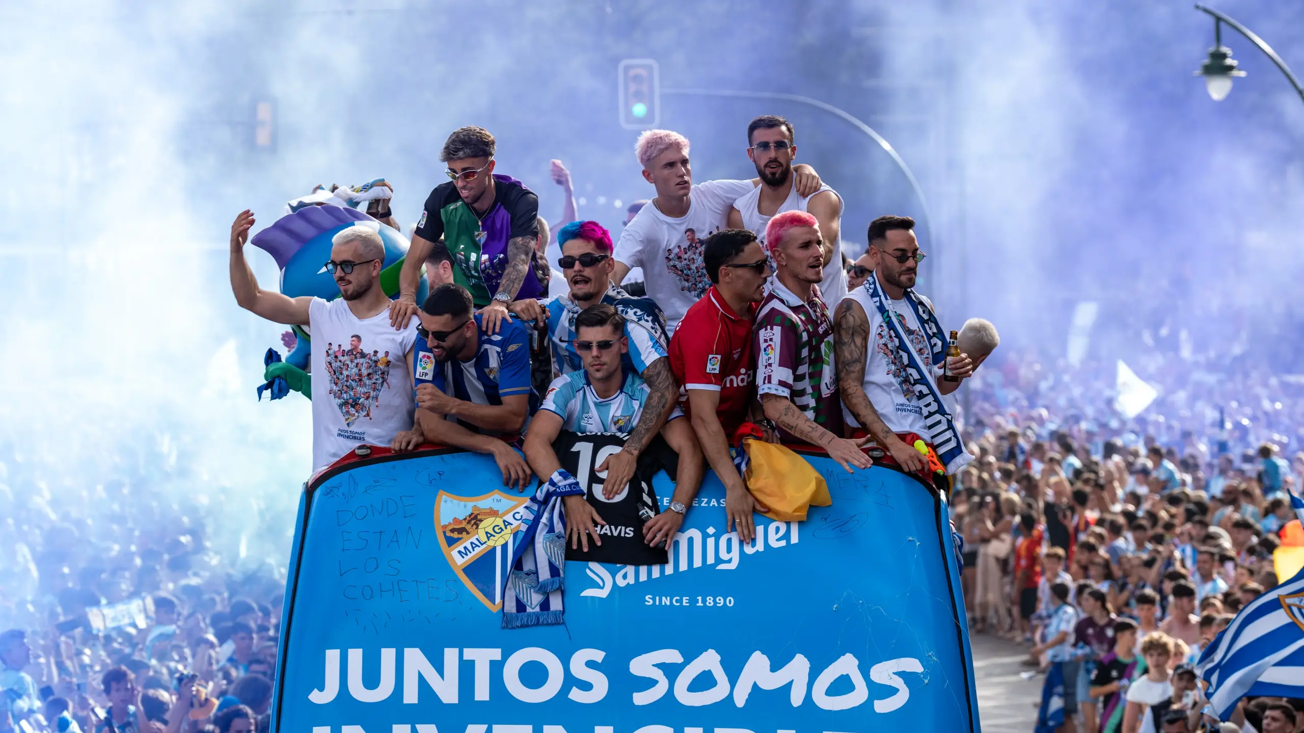 La charla de Loren Juarros al vestuario: "No os equivoquéis, nos bajamos de la rúa"