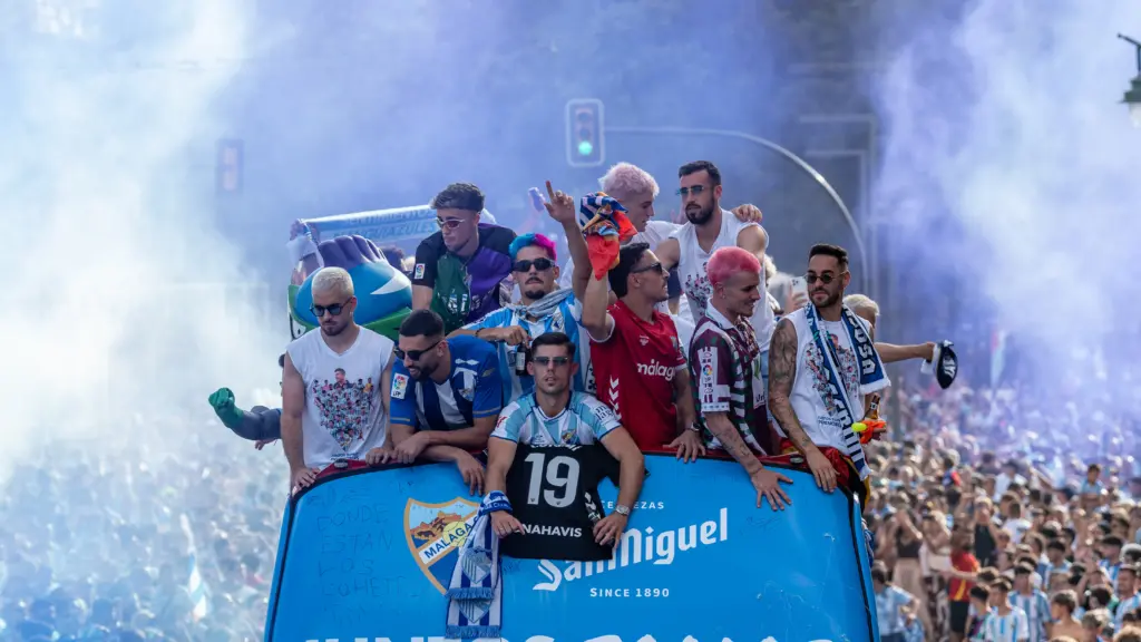 30. luismi montero einar ramon larrubia chupe alfonso herrero murillo puga ochoa victor autobus