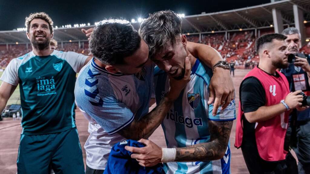 31 - VICTOR GARCIA Y LARRUBIA EN LA CELEBRACIÓN