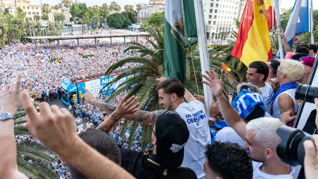 47. balcon diputacion ascenso jugadores nino