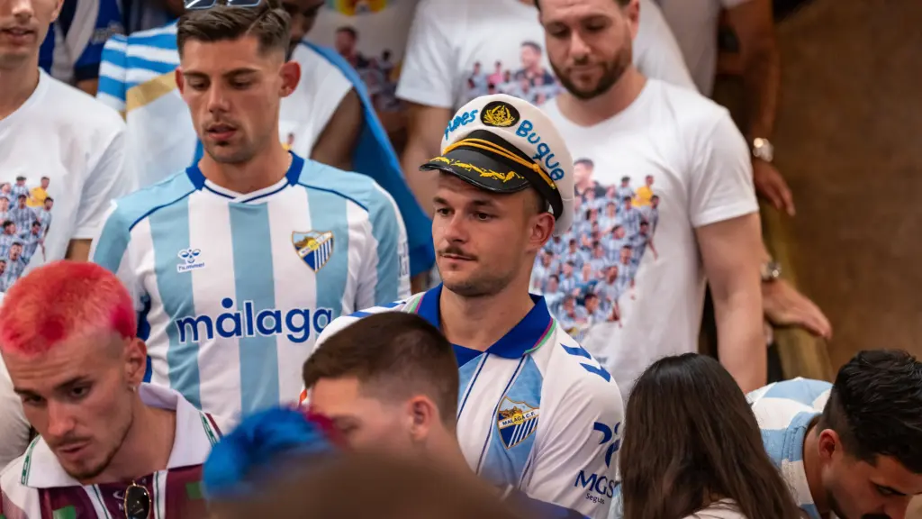 56. rafa gorra funes buque