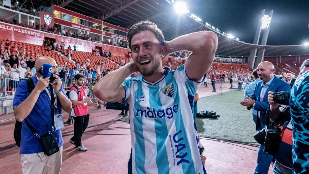 58 - NIÑO EN PRIMERA