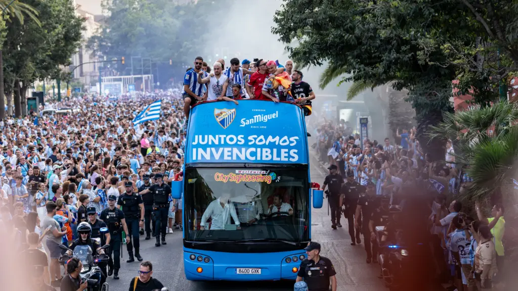 61. Autobus Aficion celebracion ascenso primera division