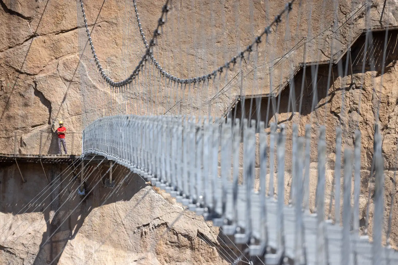 El Caminito del Rey incrementa su espectacularidad con el nuevo puente colgante de 110 metros, el más largo de España 8 65 - PUENTE COLGANTE CAMINITO DEL REY