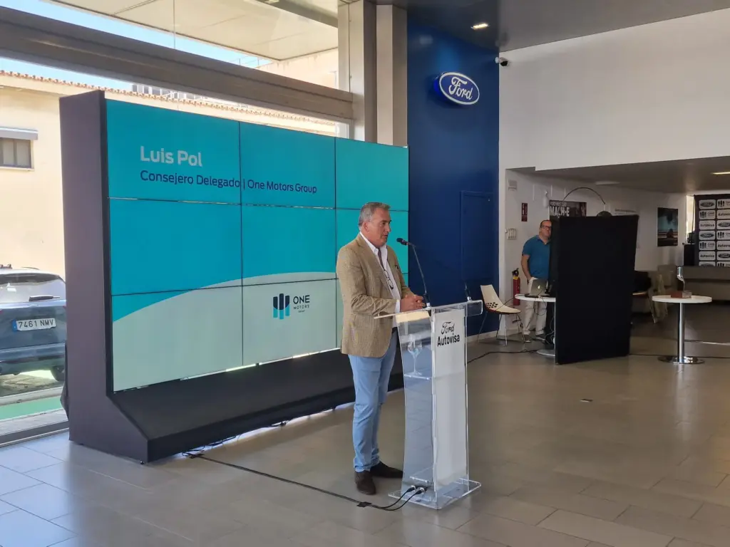 70 FORD AUTOVISA MALAGA PREMIADO