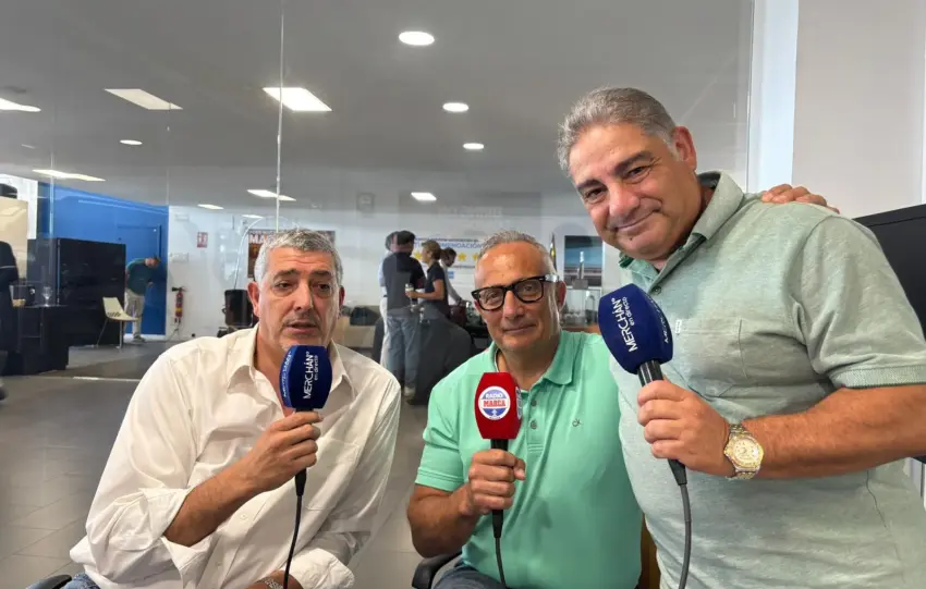 74 FREDDY Y FRAN MOYA CON MERCHAN