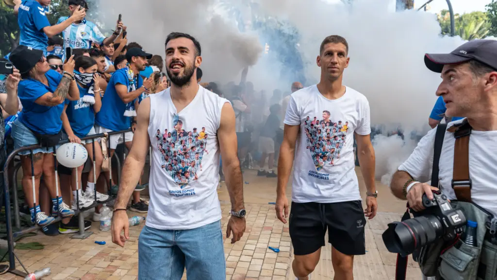 75 puga darko llegada ayuntamiento