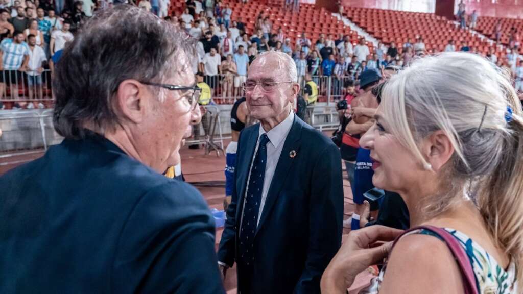 78 - EL ALCALDE DE MÁLAGA EN LA CELEBRACIÓN DEL ASCENSO