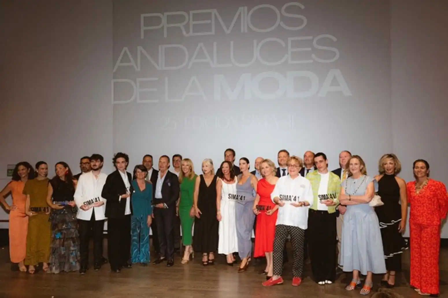Rafael Urquizar, galardonado en los VII Premios Andaluces de la Moda 2 81 - RAFAEL URQUIZAR PREMIO MODA
