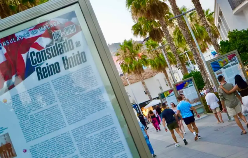 87 - CONSULADO REINO UNIDO TORREMOLINOS