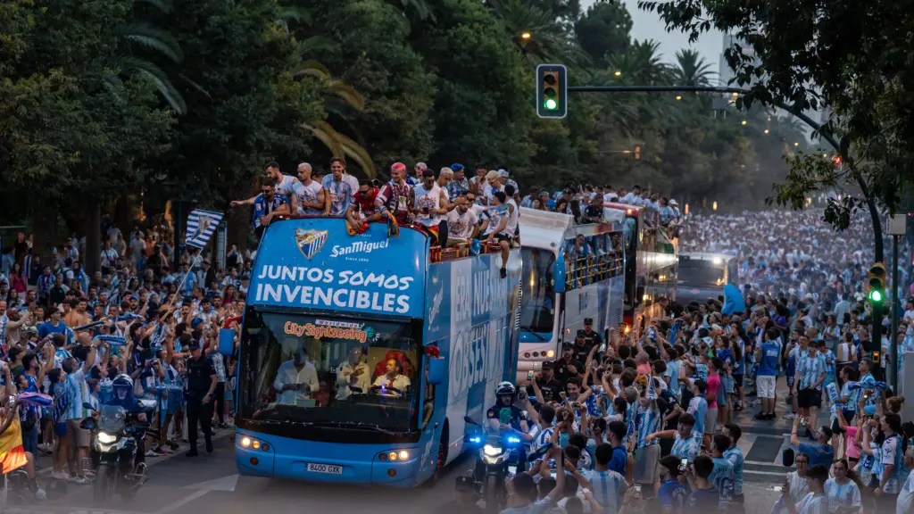 97. aficion autobus ascenso primera division rua