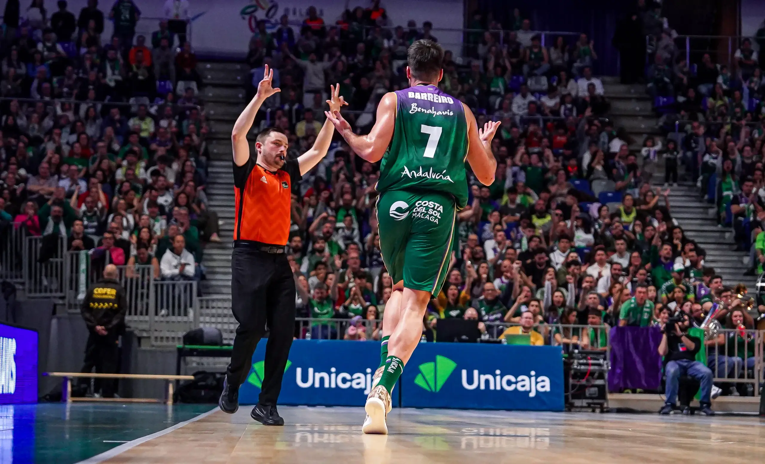 BARREIRO RENUEVA CON EL UNICAJA