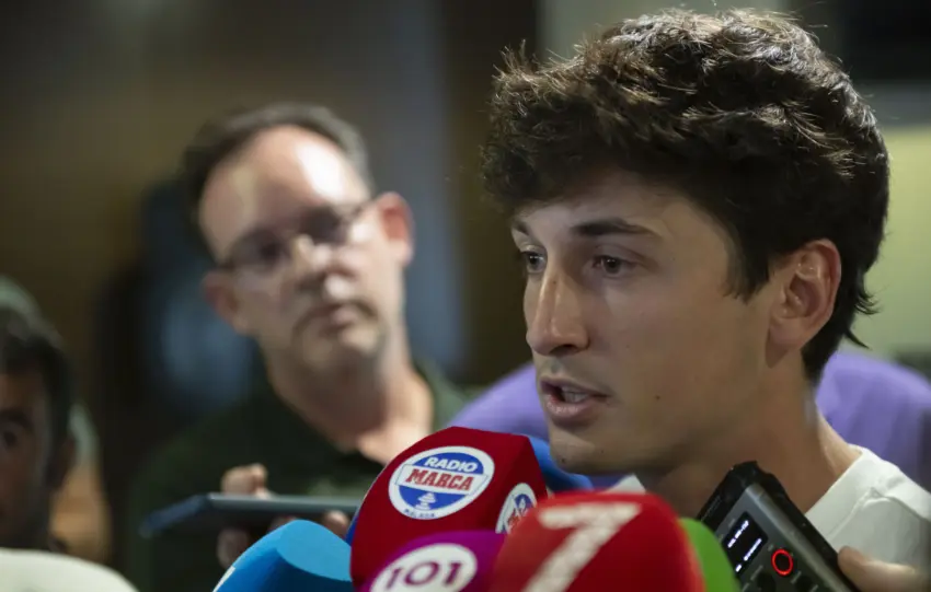 Carlos Dotor sobre su futuro: "Quizás un ascenso ayudaría, estoy muy a gusto"