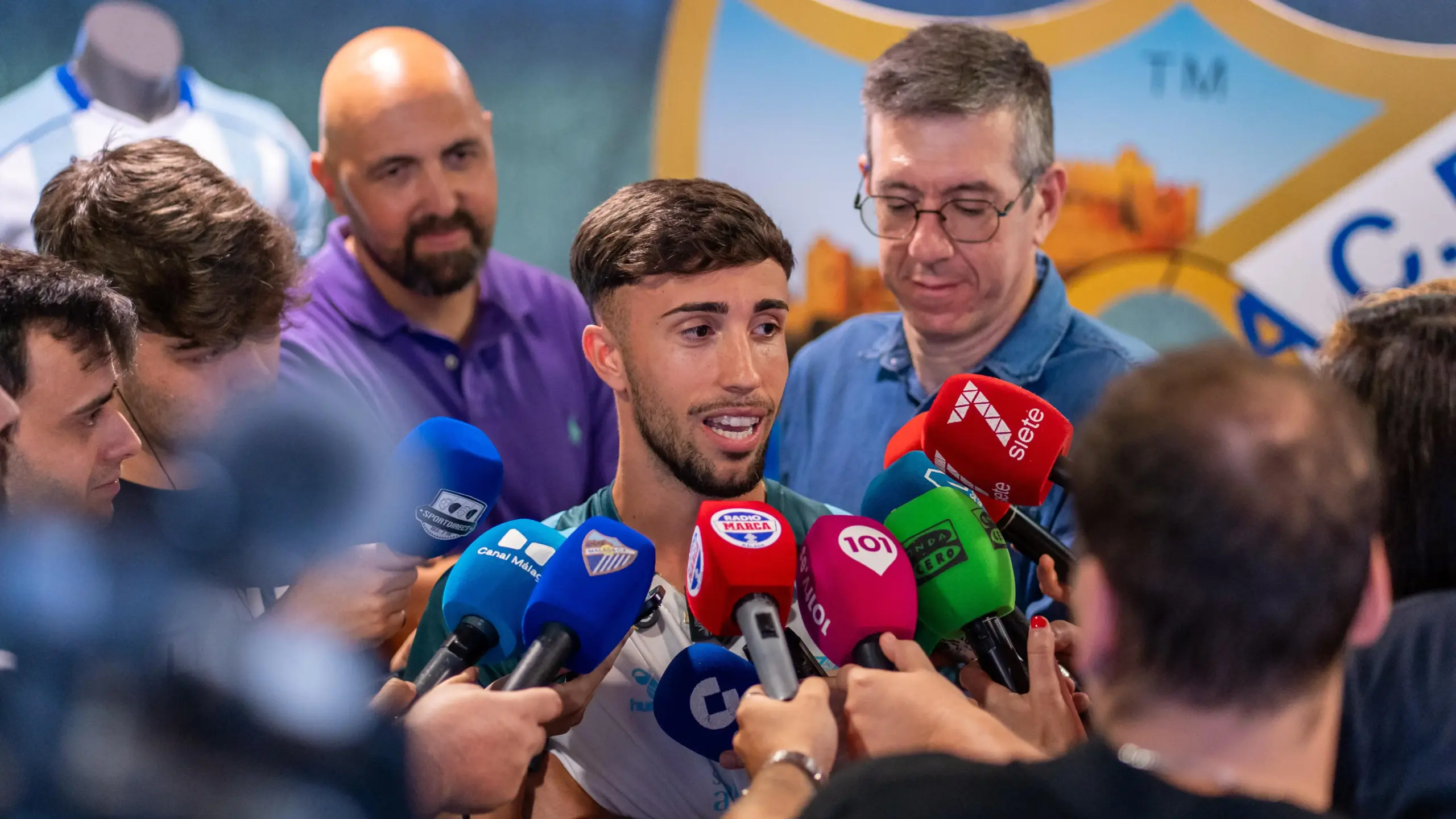 David Larrubia: "Me imagino metiendo el gol del ascenso y se me saltan las lágrimas"