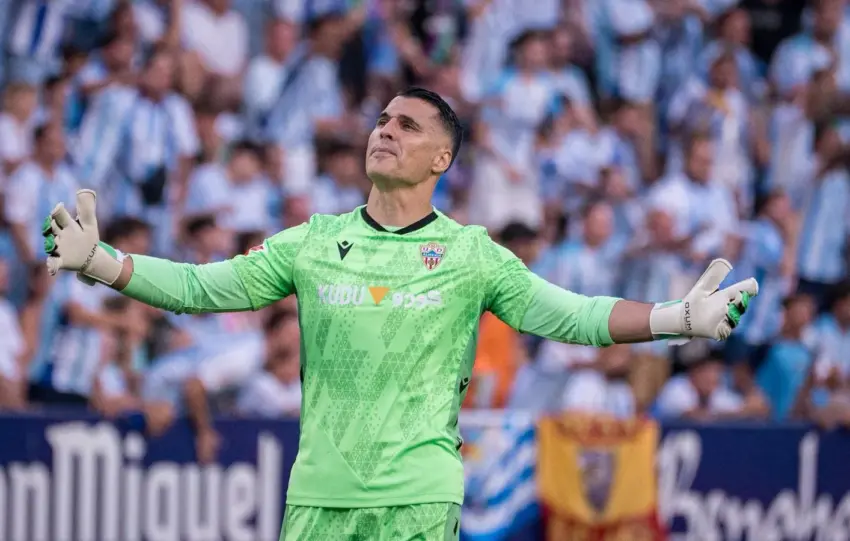 EL ALMERÍA PERDIÓ CASI 24 MINUTOS DE JUEGO EN LA ROSALEDA