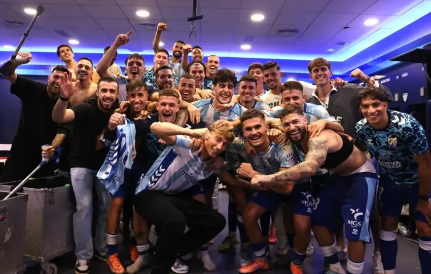 EL VESTUARIO DEL MÁLAGA CF A HUIJSEN