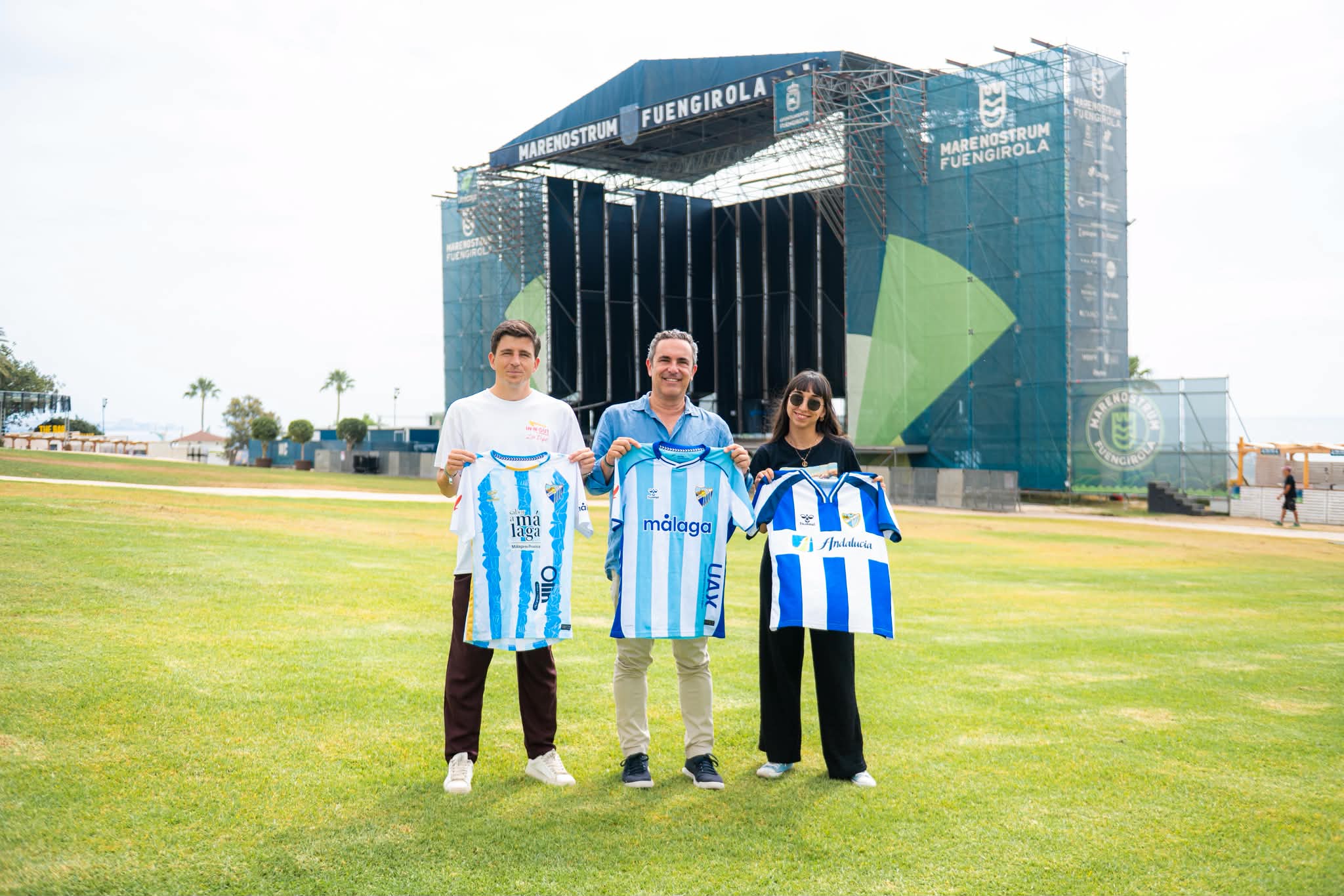El Ayuntamiento anima a asistir este sabado a Marenostrum Fuengirola con los colores del Malaga CF