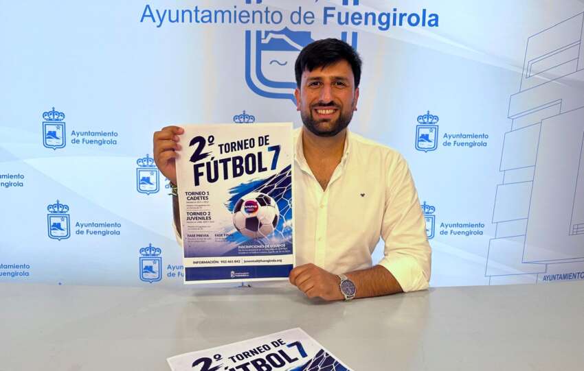 Isaac Vargas informa del torneo de verano de futbol 7 del Area de Juventud
