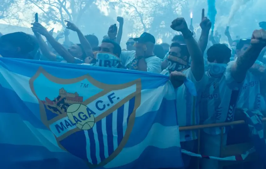 LA AFICIÓN DESPEDIRÁ AL MÁLAGA CF EN LA RECTA DE TRIBUNA ANTES DE PARTIR HACIA ALMERÍA