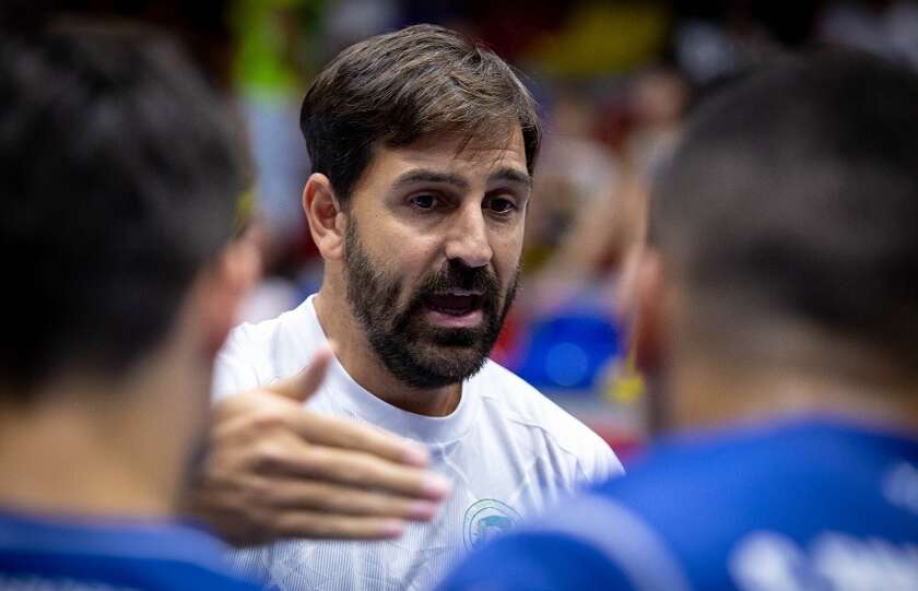 Agustín Vidal seguirá al frente del Dólmenes Antequera en su regreso a División de Honor Plata