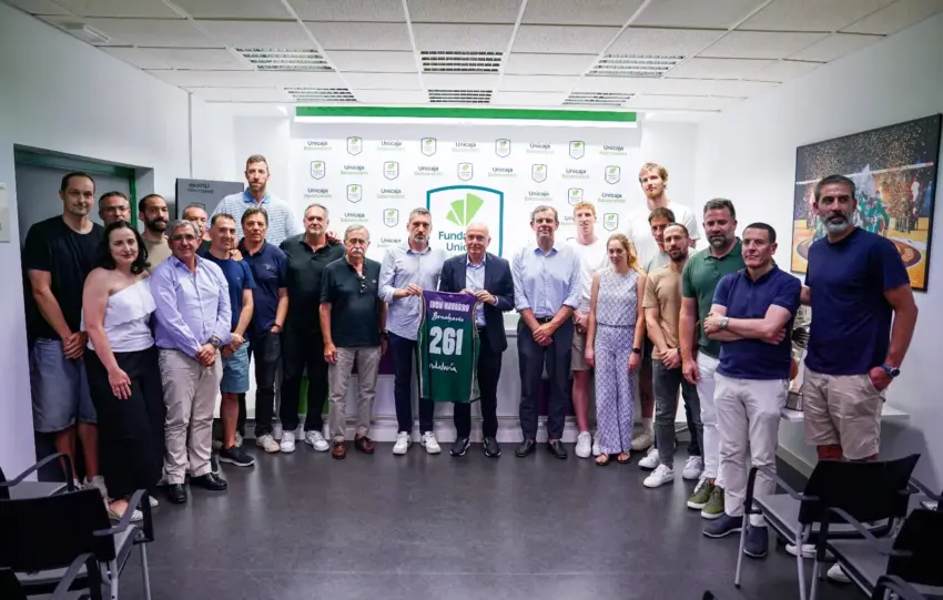 Los pasos a seguir del Unicaja tras la salida de Ibon Navarro: "Lo importante es mantener una estructura similar"