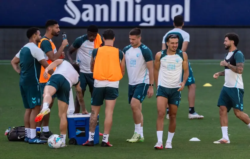Galería Málaga CF | Las mejores fotos de un entrenamiento de playoff