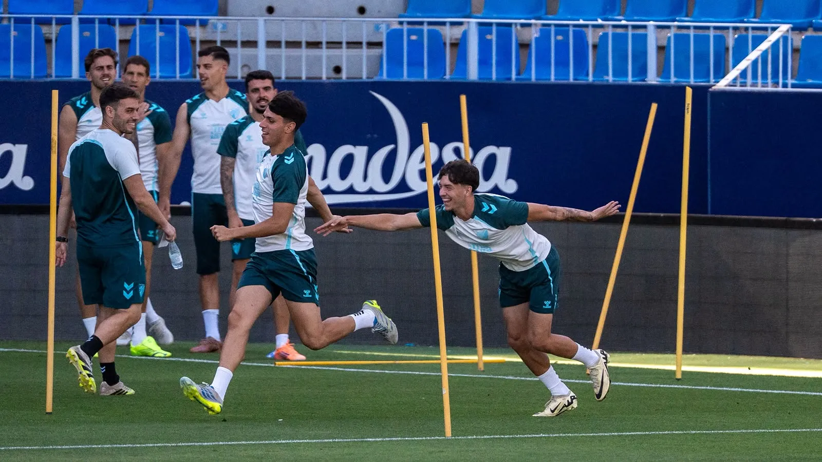 entrenamiento malaga cf la rosaleda juani izan merino