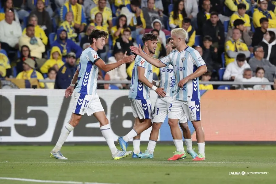 CRÓNICA Málaga CF | Tacón de Dios para ganar en Las Palmas y encarrilar la semifinal