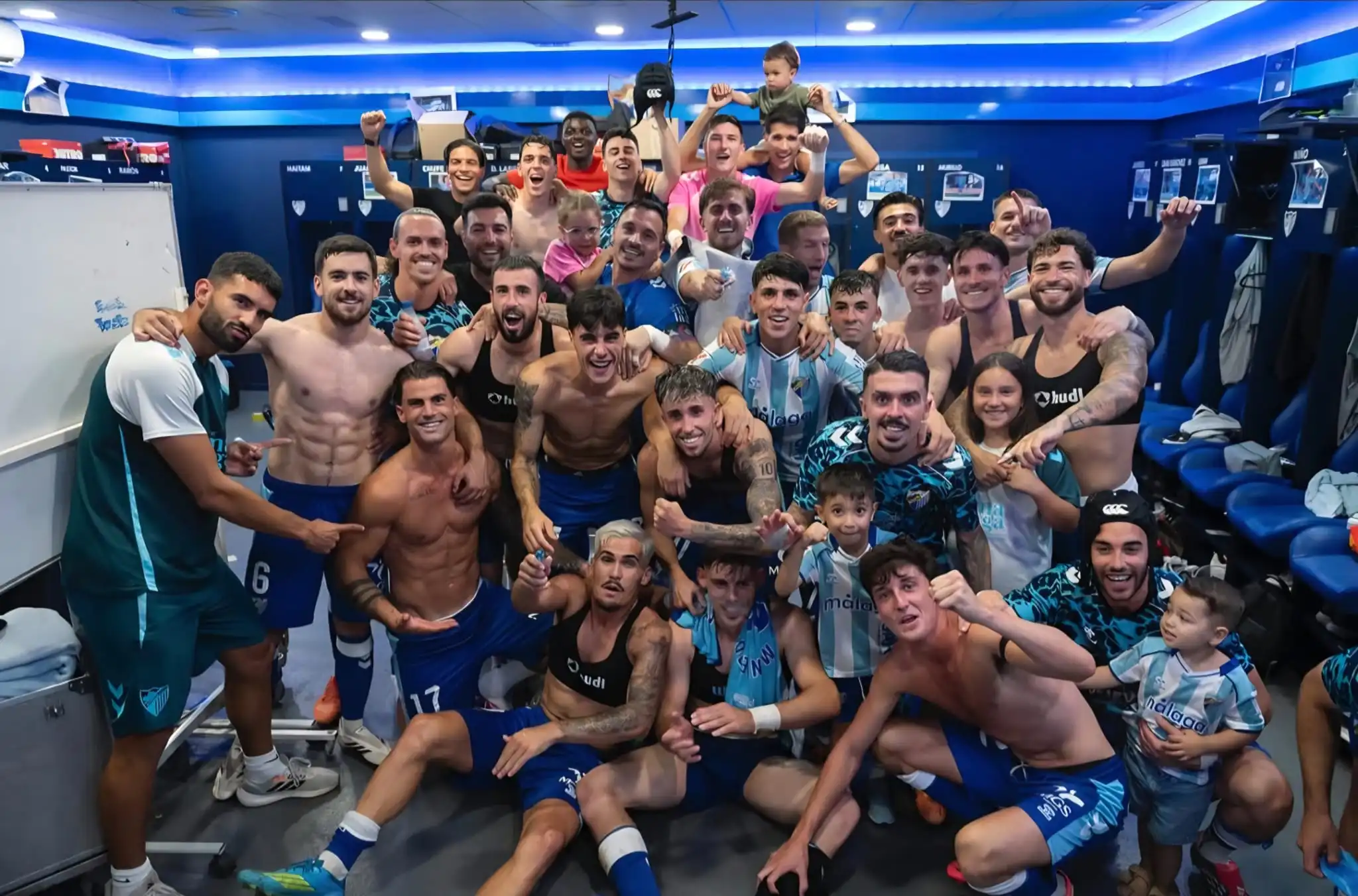Radio Marca 6 El guiño del vestuario del Málaga CF con Luismi Sánchez