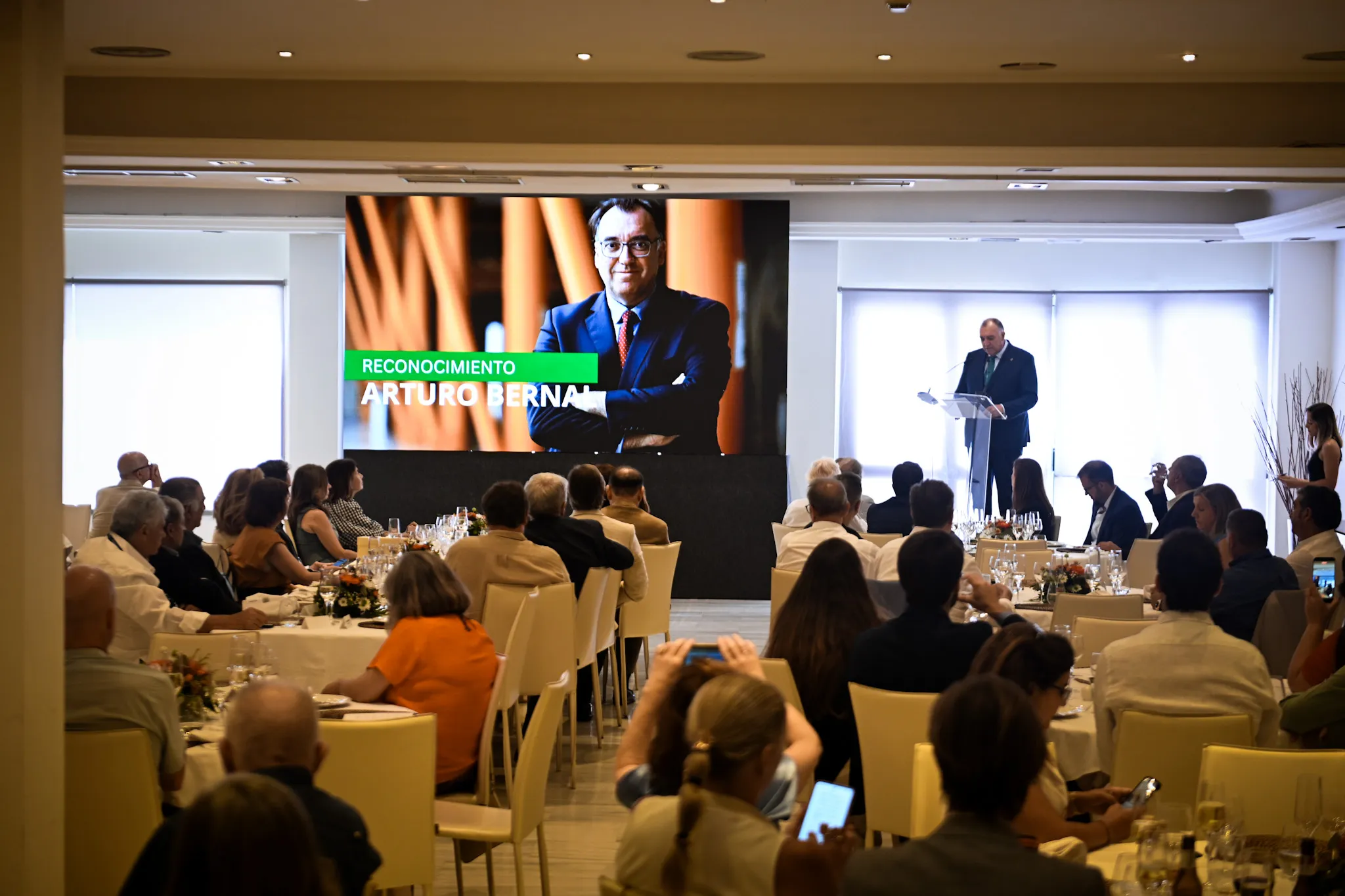 1 - HOMENAJE ARTURO BERNAL