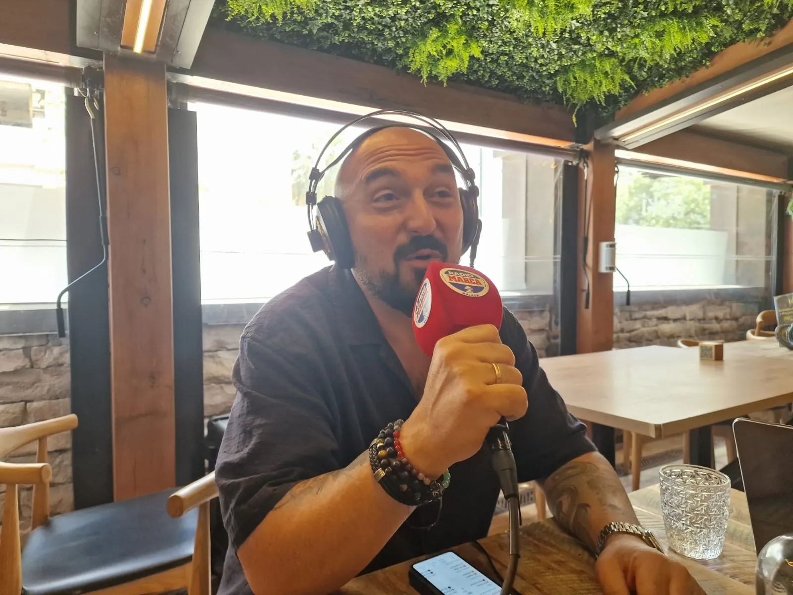 Asador Iñaki protagoniza la 'Tertulia del Mundial' previa al España VS Bélgica de cuartos de final 6 14 - ASADOR IÑAKI TERTULIA ESPAÑA VS BELGICA