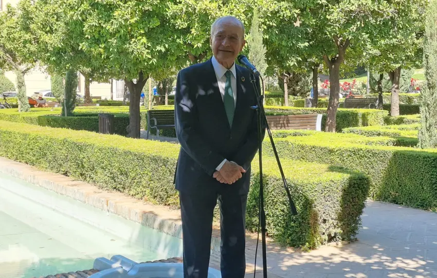 18 - DE LA TORRE CANDIDATO ALCALDE MÁLAGA