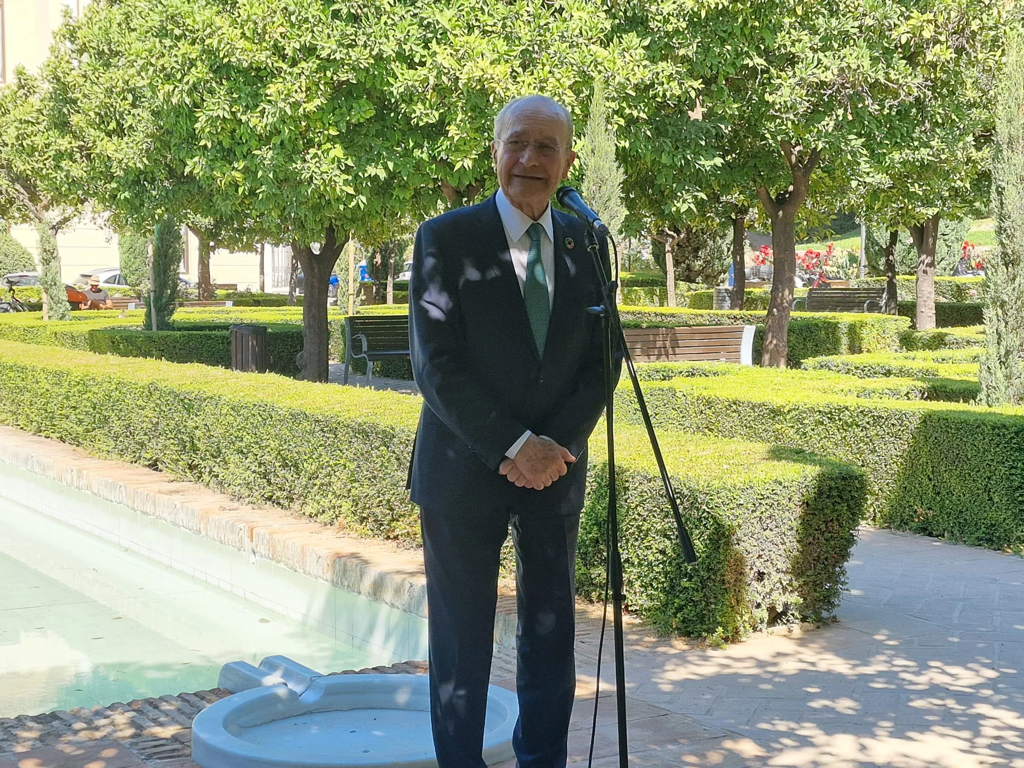 18 - DE LA TORRE CANDIDATO ALCALDE MÁLAGA