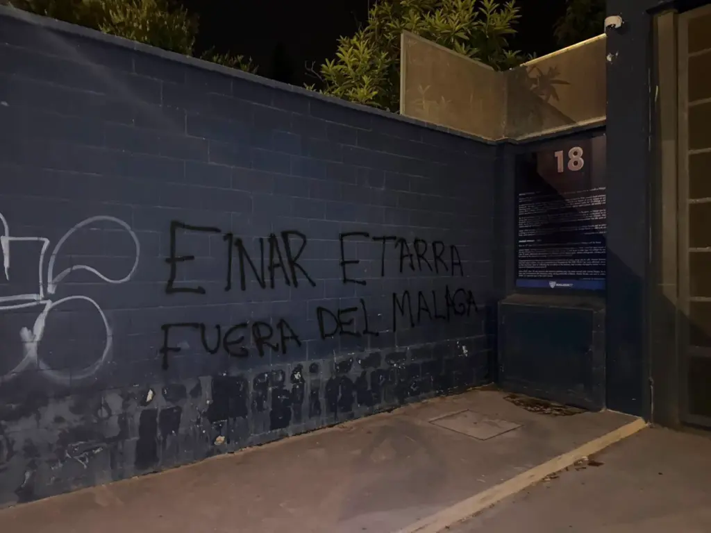 19 PINTADAS CONTRA EINAR GALILEA
