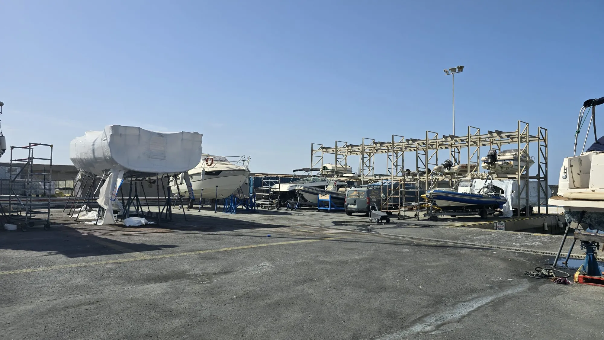 Benalmádena licita la explotación integral del varadero del Puerto Deportivo para reforzar la calidad del servicio durante los próximos 15 años 2 28 - PUERTO DEPORTIVO