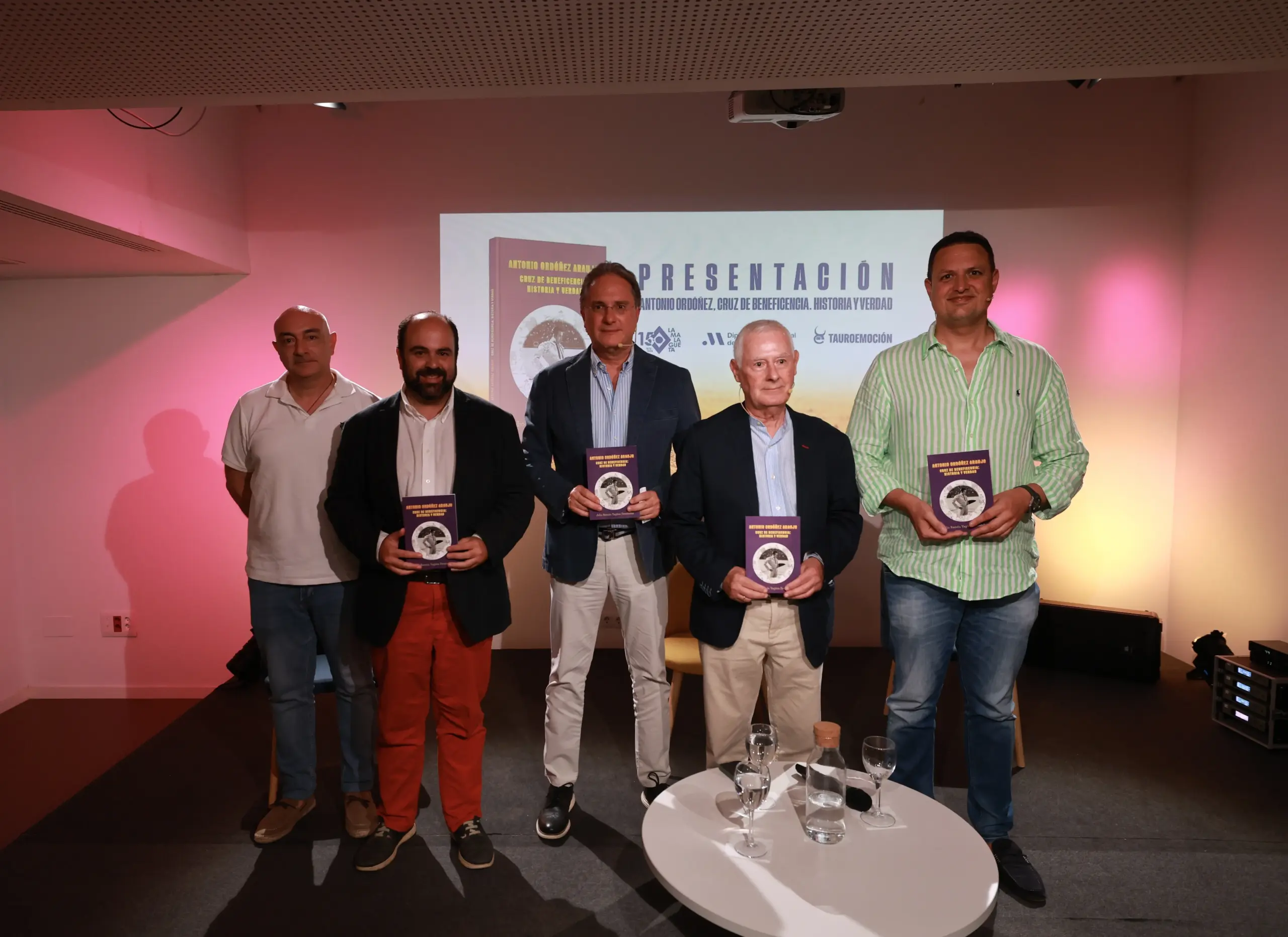 Tauroemoción regala un libro sobre el lado más humano de Antonio Ordóñez a sus abonados 2 52 - TAUROEMOCIÓN LIBRO
