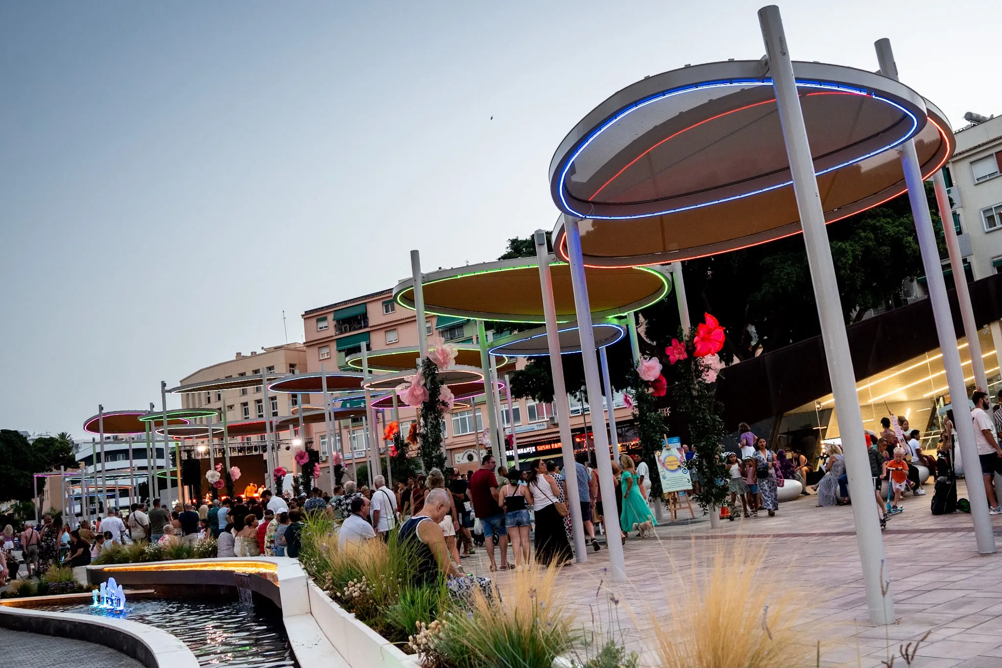 La nueva Plaza de la Nogalera renace como espacio abierto, accesible y concebido para convertirse en el gran punto de encuentro de Torremolinos 3 71 - PLAZA DE LA NOGALERA