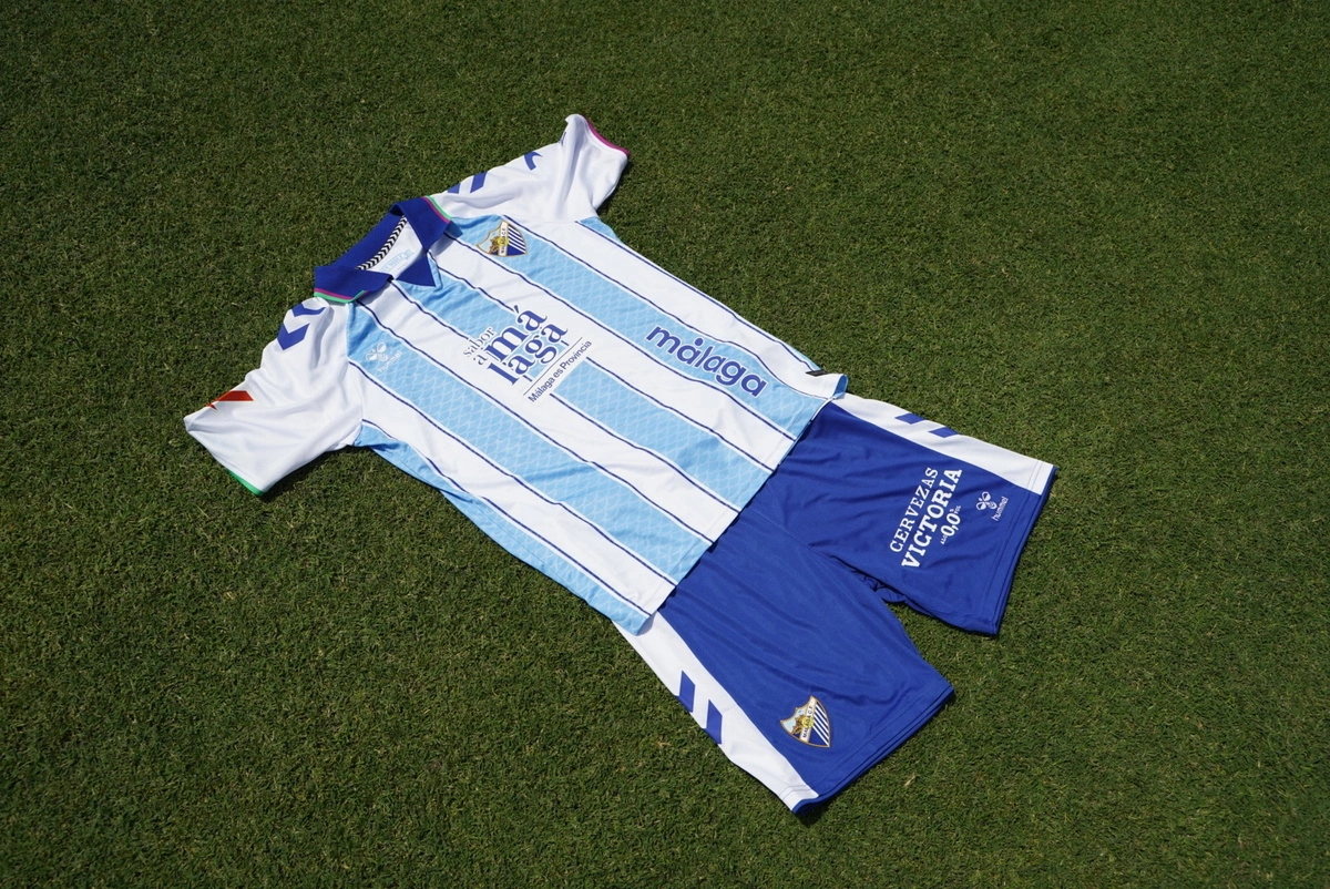 CERVEZAS VICTORIA EN EL PANTALÓN DEL MÁLAGA CF