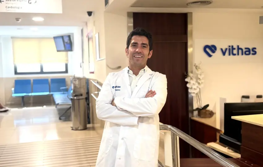 Dr. Alberto Cuevas, cirujano maxilofacial Vithas Málaga