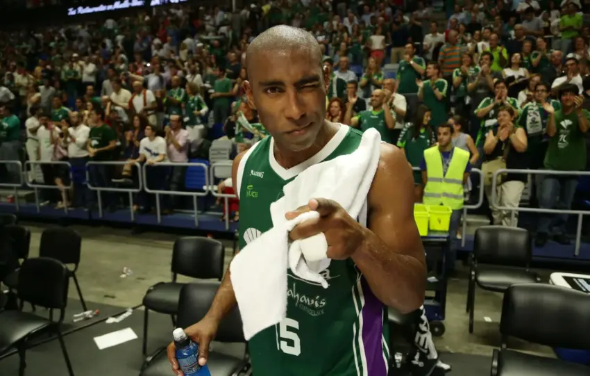 JAYSON GRANGER SE RETIRA DEL BALONCESTO