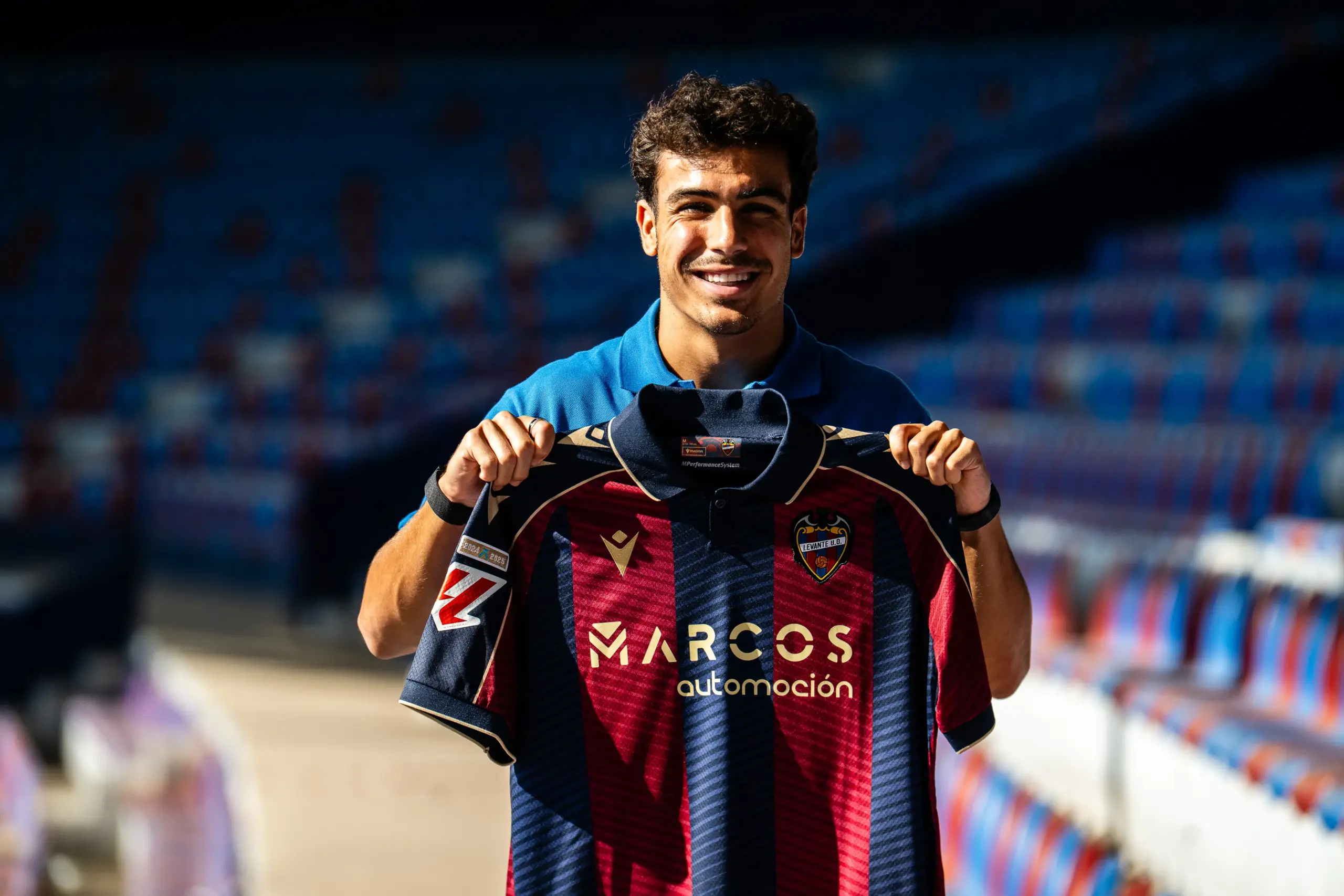 Radio Marca 1 Una de las opciones para el lateral zurdo del Málaga CF... se marcha al Levante