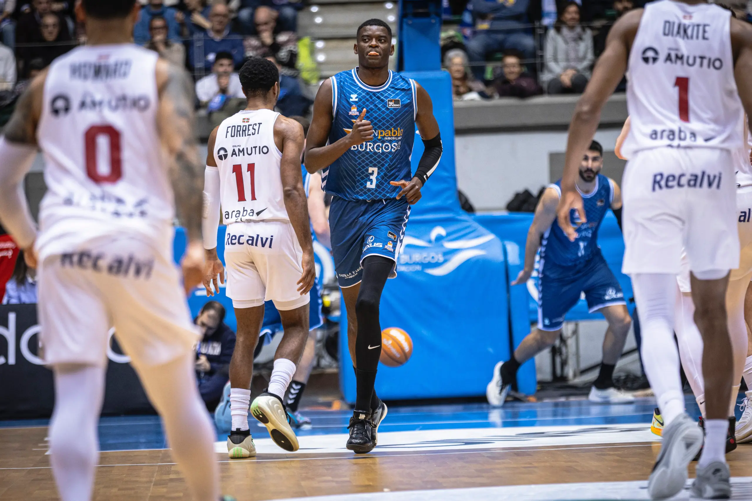 Radio Marca 18 UNA PLANTILLA DEL UNICAJA CON 14-15 JUGADORES