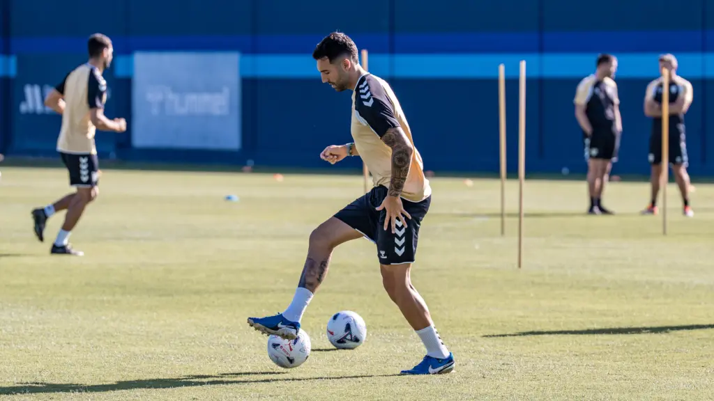 alex pastor entrenamiento anexo malaga 4 11zon