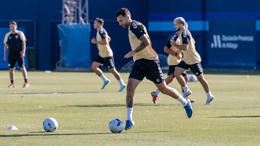 Álex Pastor, la primera alegría de la vuelta al trabajo del Málaga CF