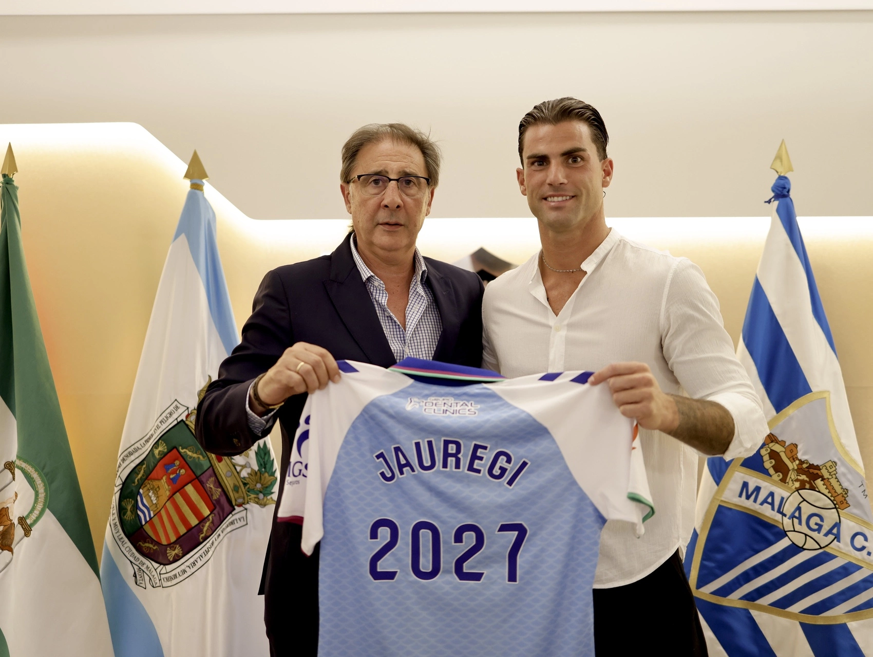 Radio Marca 1 OFICIAL | Eneko Jauregi renueva una temporada con el Málaga CF