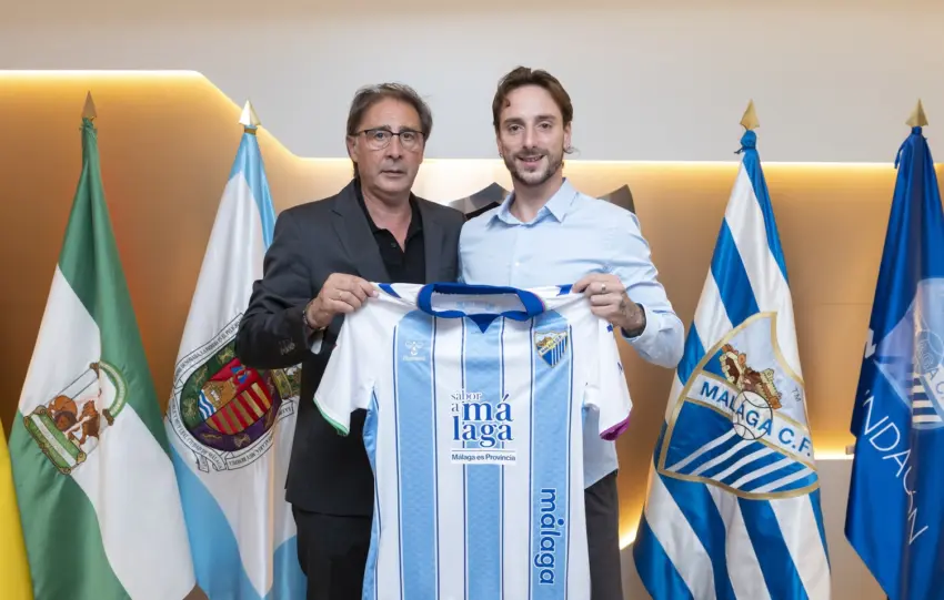 OFICIAL | Fernando Calero, primer fichaje del Málaga CF 2026/2027